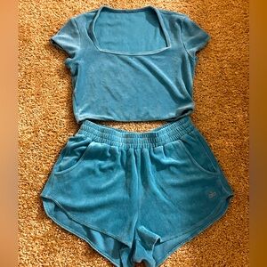 ALO YOGA Terry beachside short set